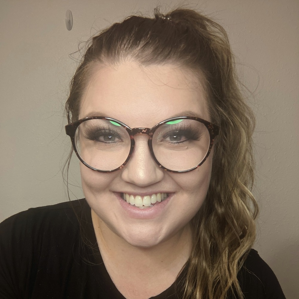 Meet your Posher, Daynalee